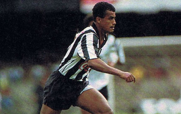 Instituto Galo coloca camisa especial de ídolo do Atlético à venda; veja detalhes