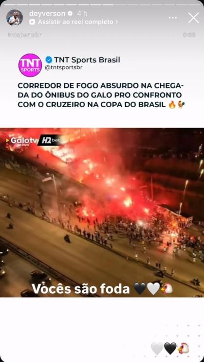 Story do Deyverson comemorando classificação do Atlético na Copa do Brasil