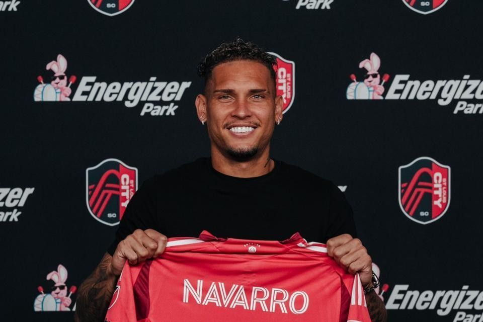 Palmeiras mantém 20% de Navarro e não recebe por transferência recorde na MLS