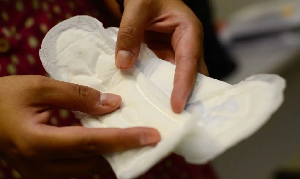 Saúde menstrual: especialista alerta que dor intensa não deve ser normalizada na adolescência