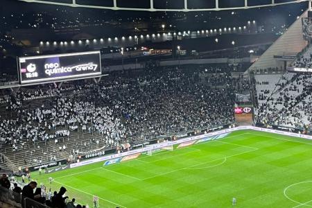 Torcedores ficaram na bronca após derrota do Corinthians para a Chape