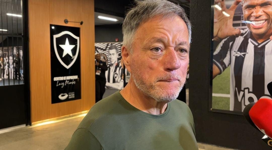 Diretor do Palmeiras é direto sobre perda de liderança e avalia prioridades no ano