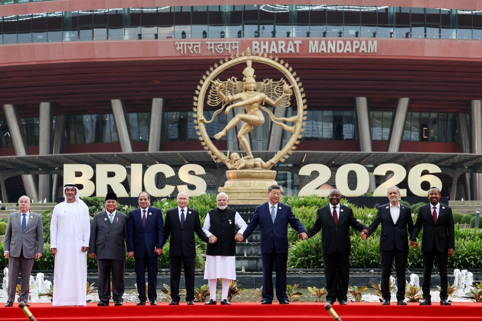 Guerra no Oriente Médio 'não atende aos interesses comuns', denuncia Xi em cúpula do Brics