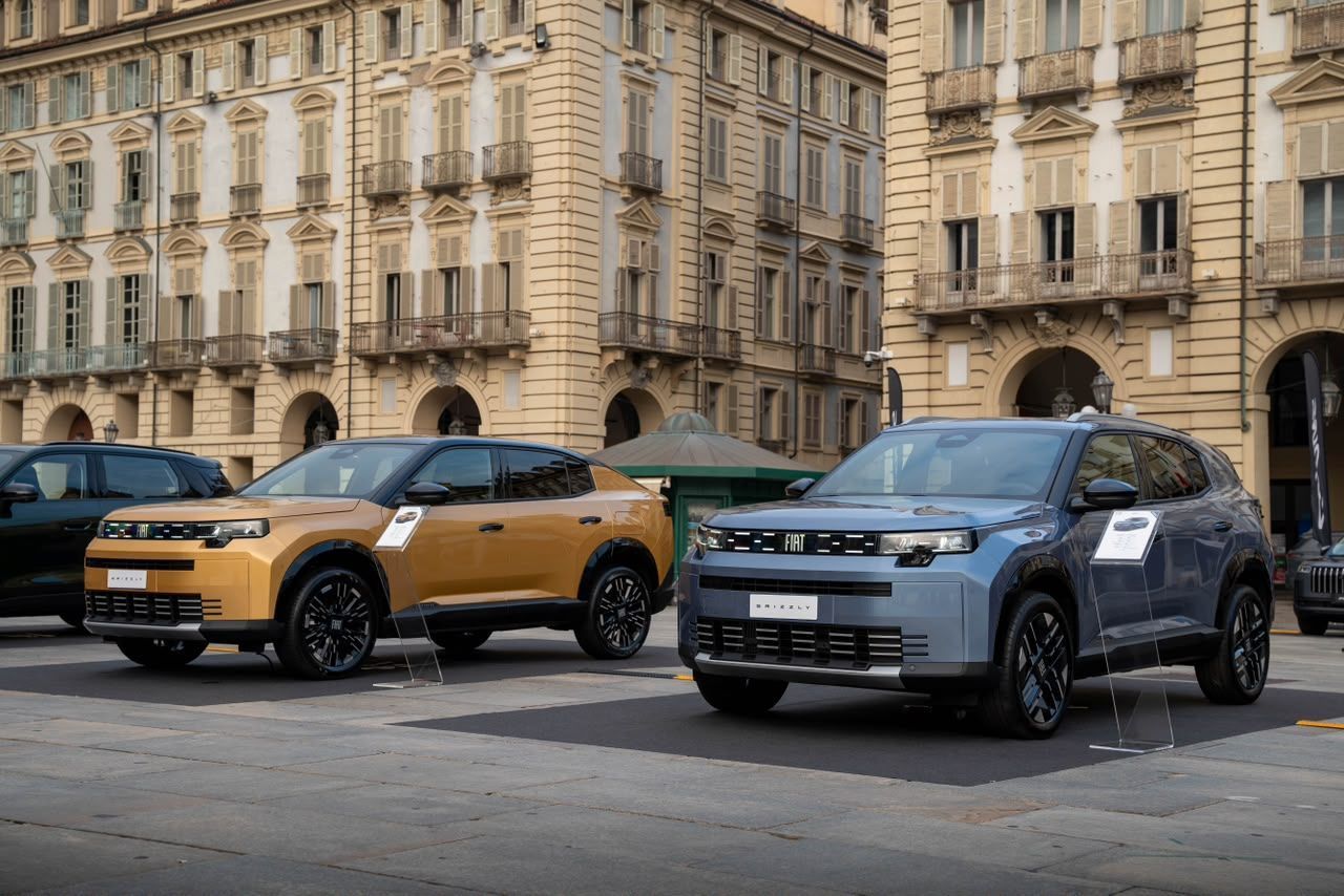 Fiat Grizzly estreia em Turim e versão Fastback será feita no Brasil