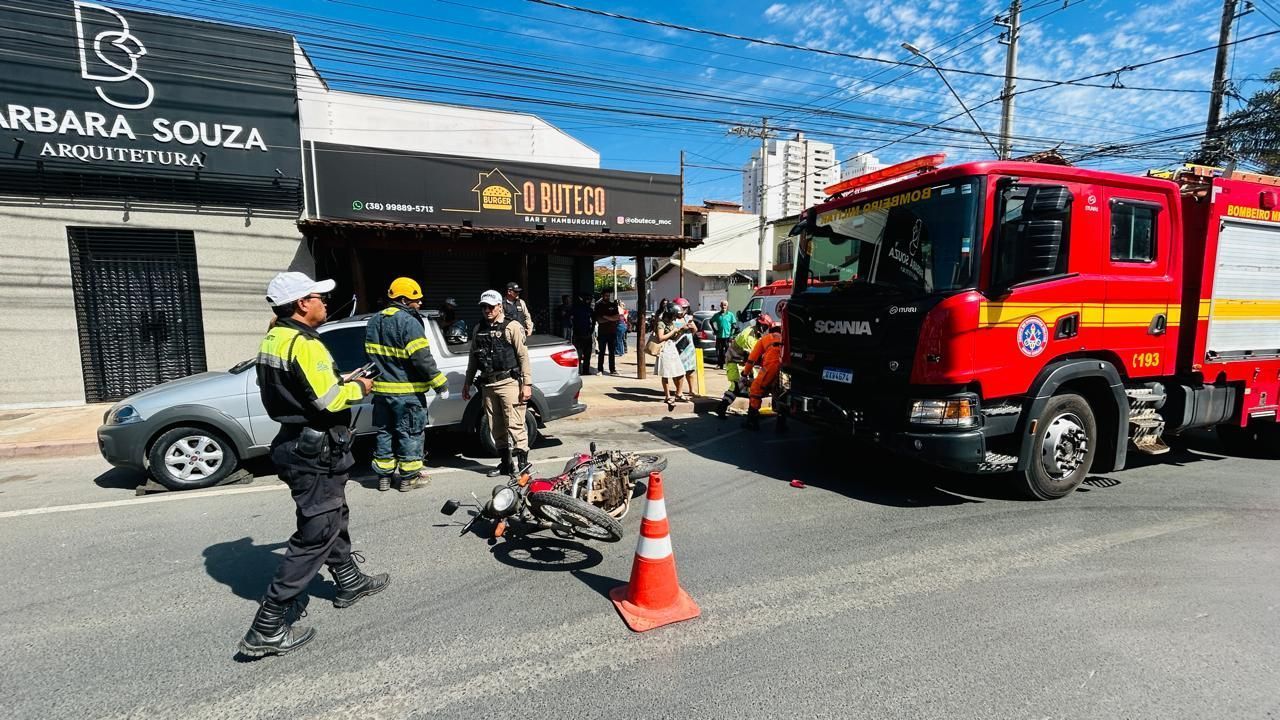 Passageira de moto por aplicativo fica ferida em acidente no bairro Melo