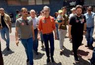 Zema nega desistir de candidatura e chama rumores de ‘fake news’