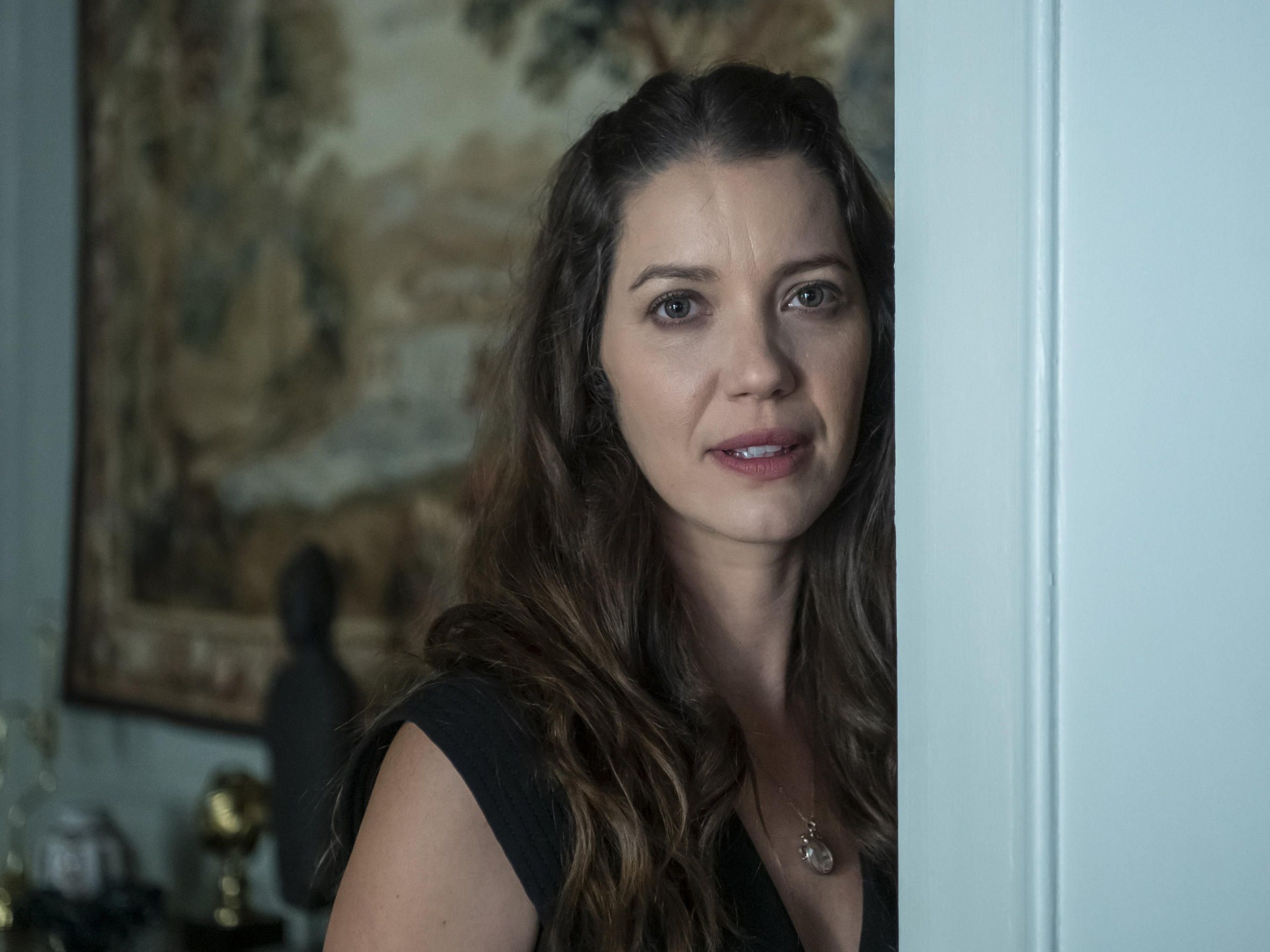 Quem Ama Cuida: Francesca revela que está presa à casa de Arthur há 20 anos
