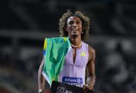 Alison dos Santos quebra novo recorde e conquista tricampeonato da Diamond League