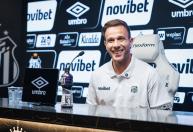 Apresentado no Santos, Arthur revela influência de Neymar e explica contrato: 'Nada impede'