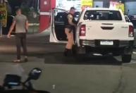 Vídeo: motorista de Hilux persegue a ex, é abordado pela PM e consegue fugir em Contagem