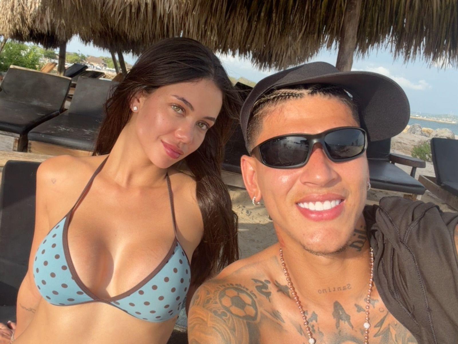 Carrascal, do Flamengo, assume relacionamento com modelo mineira