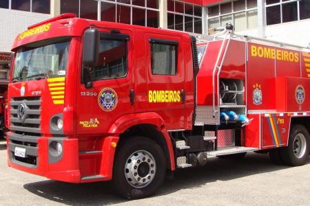 Corpo de Bombeiros de Pernambuco abre edital com 570 vagas e salários de até R$ 12,9 mil
