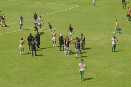 Jogo de futebol amador no Castor Cifuentes termina em confusão