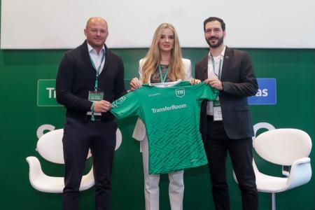 William Thomas, Camila Prando e Pedro Daniel no TransferRoom de 2026 em São Paulo