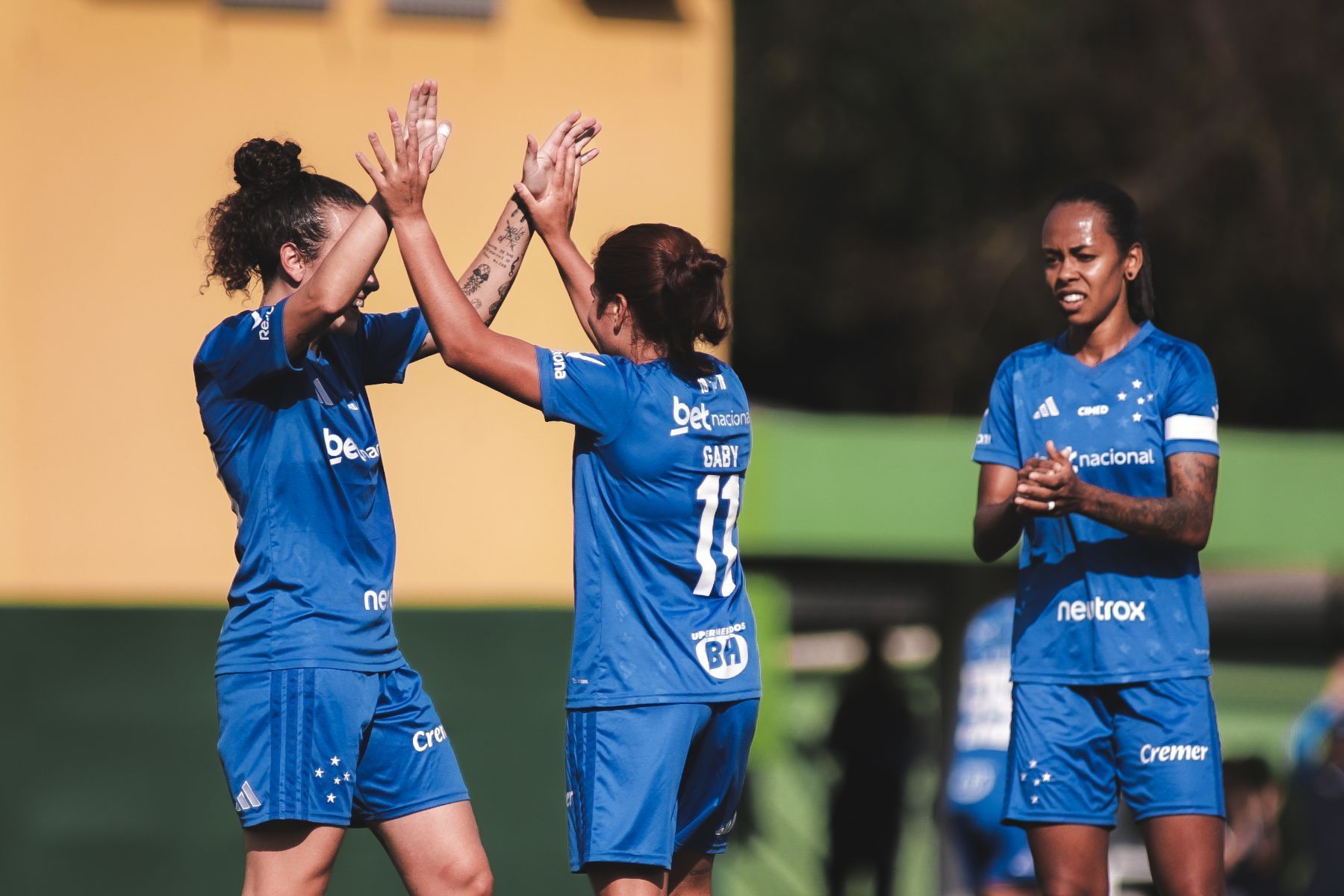 Cruzeiro goleia Venda Nova e estreia com três pontos no Mineiro Feminino