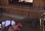 Darlin leva tombo em A Fazenda 18 e rouba a cena na web: 'Vai tombar na Roça'