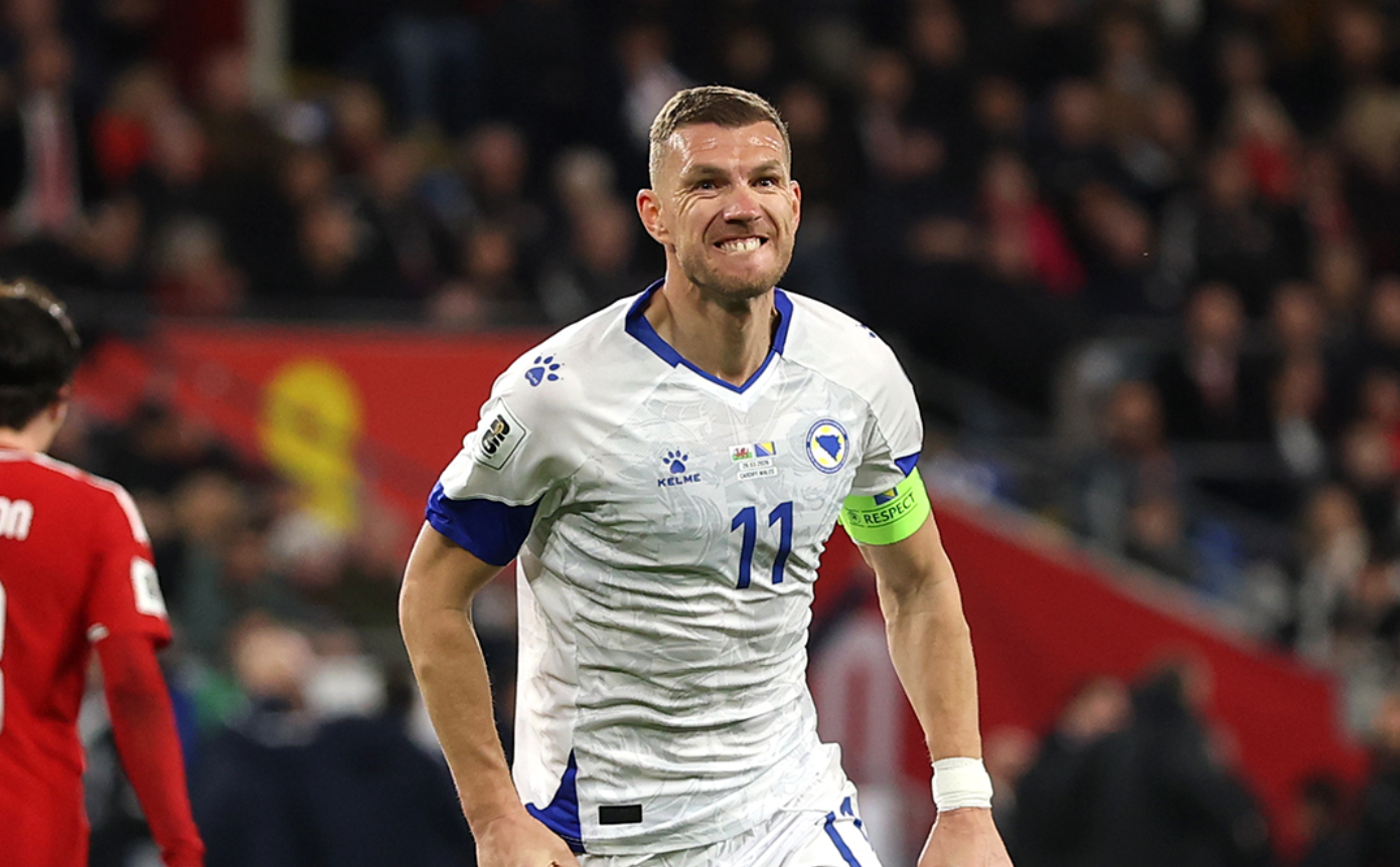 Maior artilheiro da história de seleção europeia anuncia aposentadoria da equipe