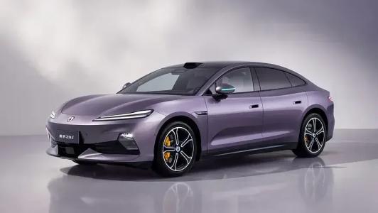 Denza Z9S promete a maior autonomia do mundo entre os carros elétricos