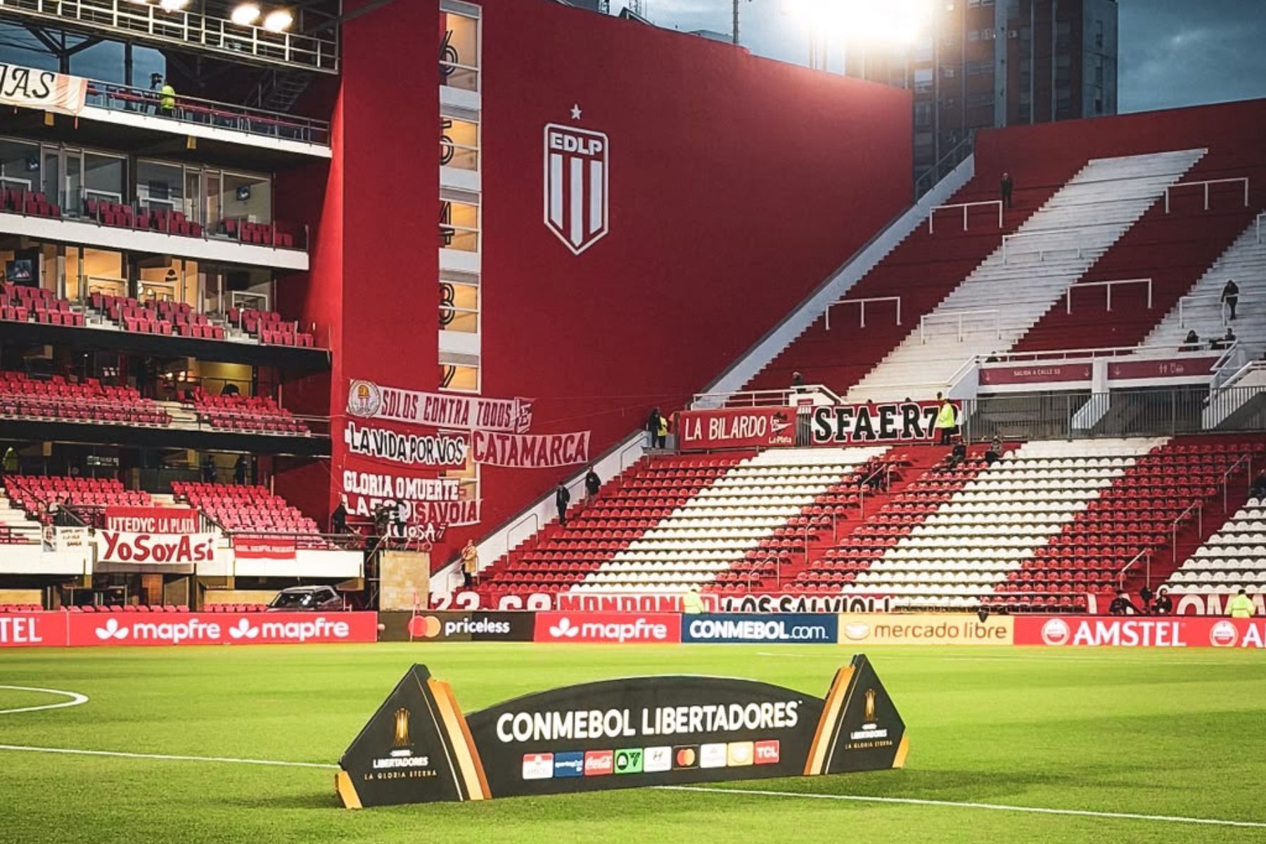 Estudiantes x Corinthians: escalações para o jogo pelas quartas da Libertadores