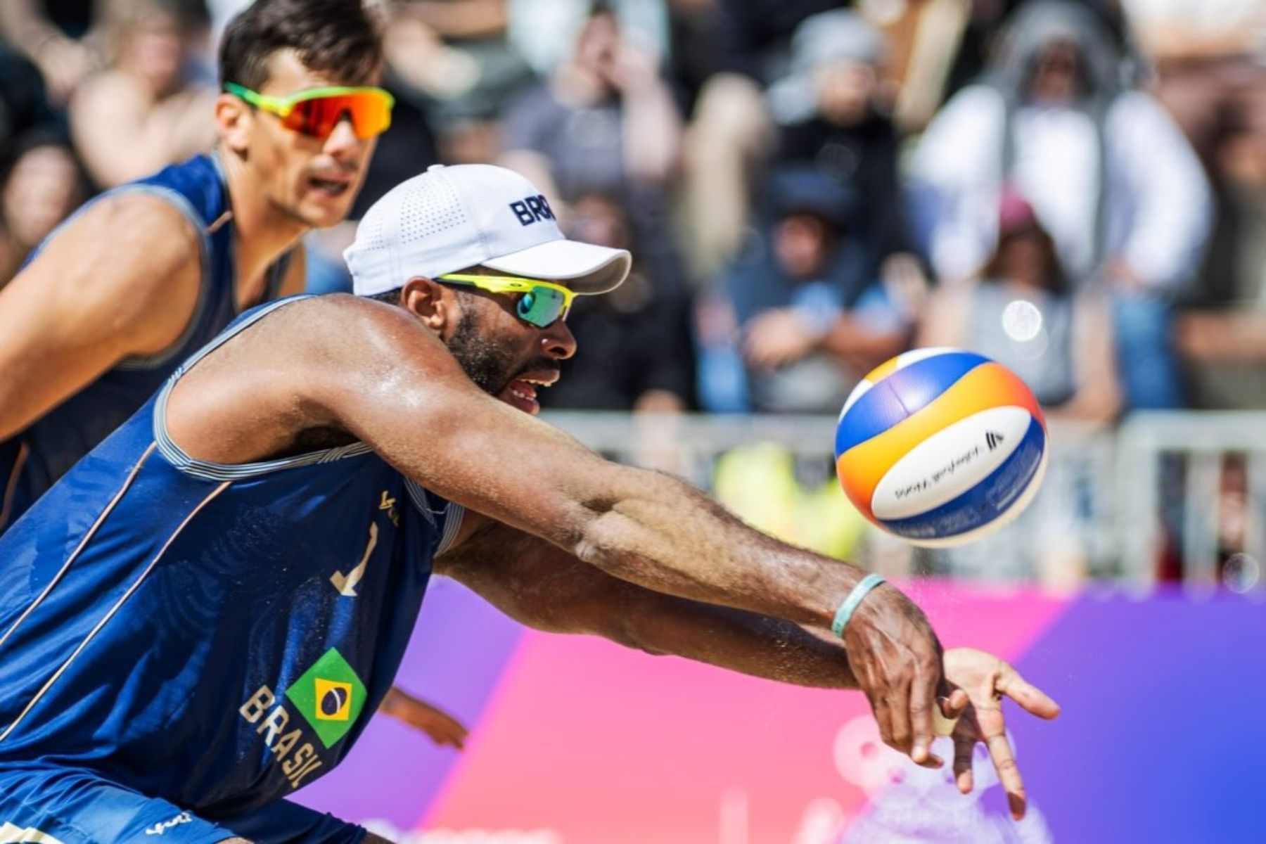 Vôlei: CBV repudia manifestações racistas dirigidas a Evandro nos Jogos Sul-Americanos, na Argentina
