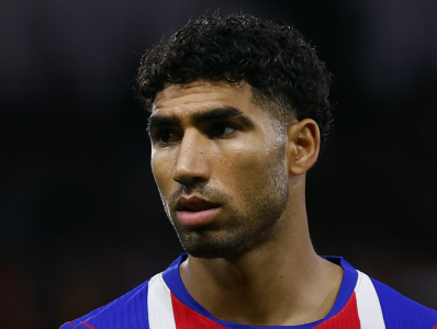 Achraf Hakimi em ação pelo PSG na temporada 2026/2027