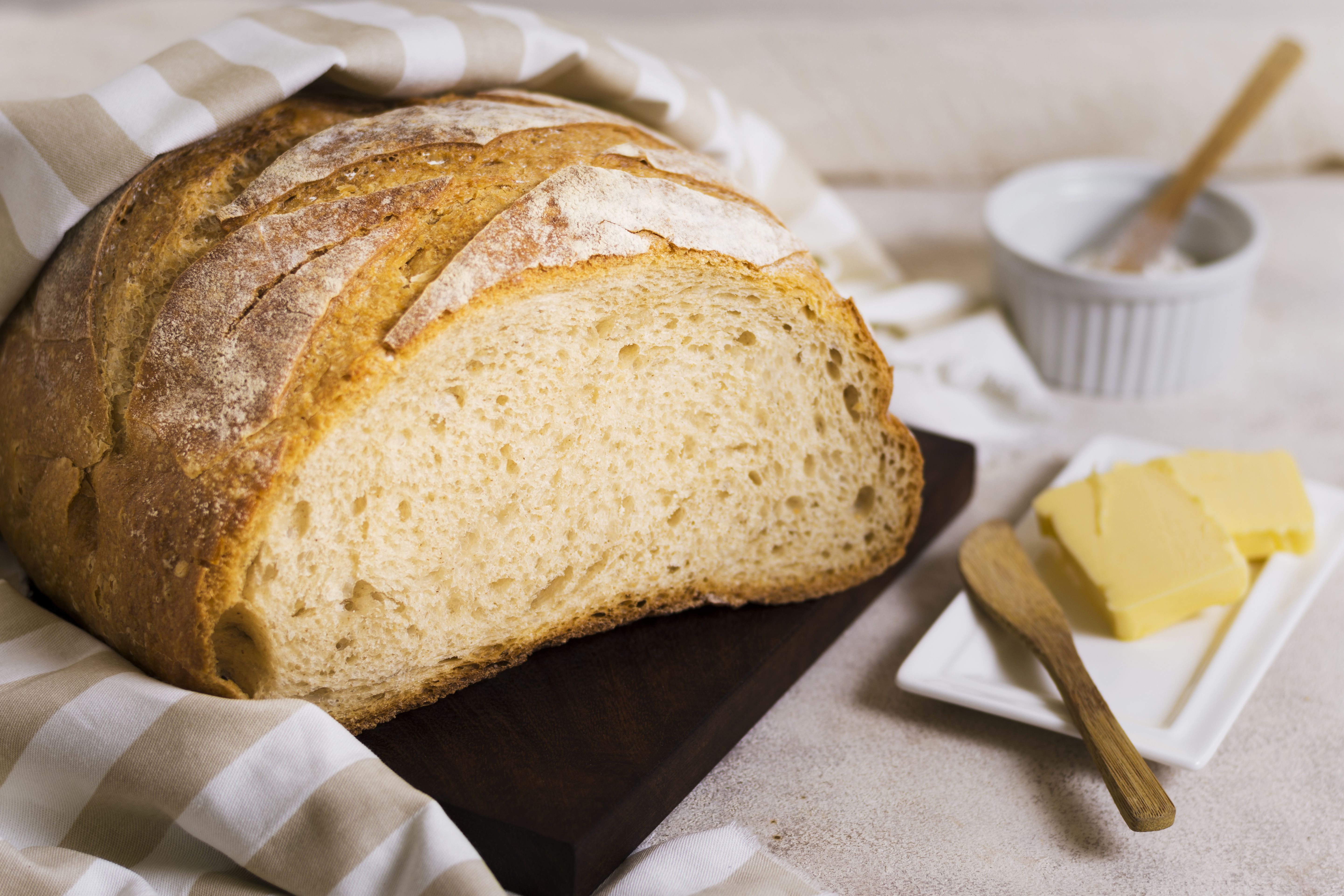 Pão de leite caseiro: receita fácil e massa fofinha