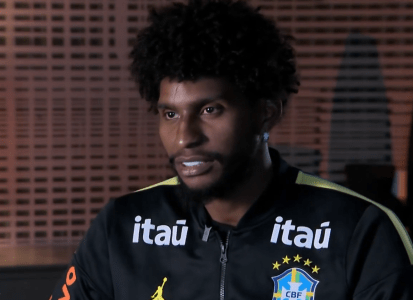 Hugo Souza pela Seleção Brasileira em entrevista à TV Globo