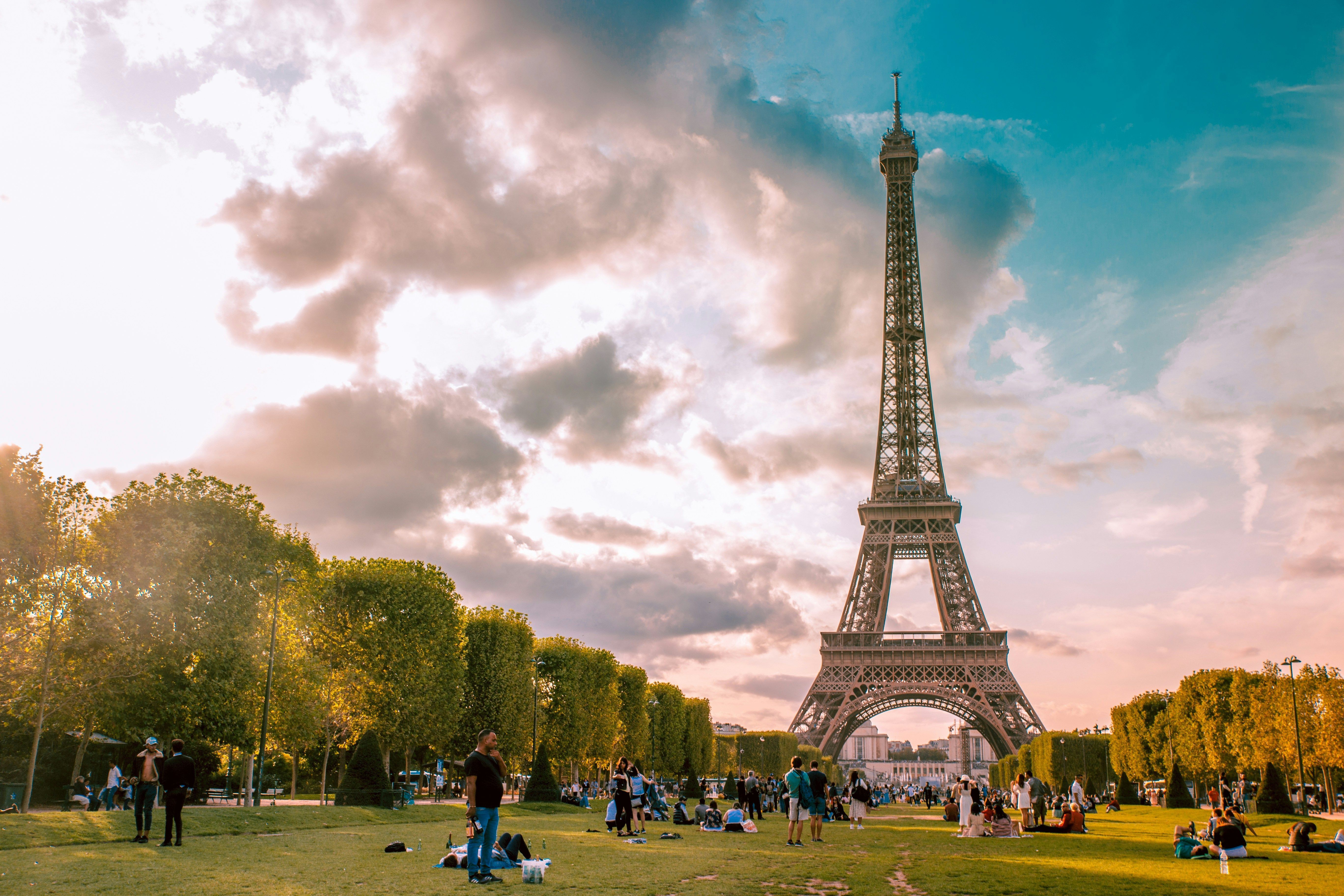 Torre Eiffel terá festival de cinema gratuito a 57 metros de altura