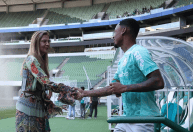 Vendas milionárias ajudam Palmeiras a equilibrar caixa e evitar falhas no orçamento