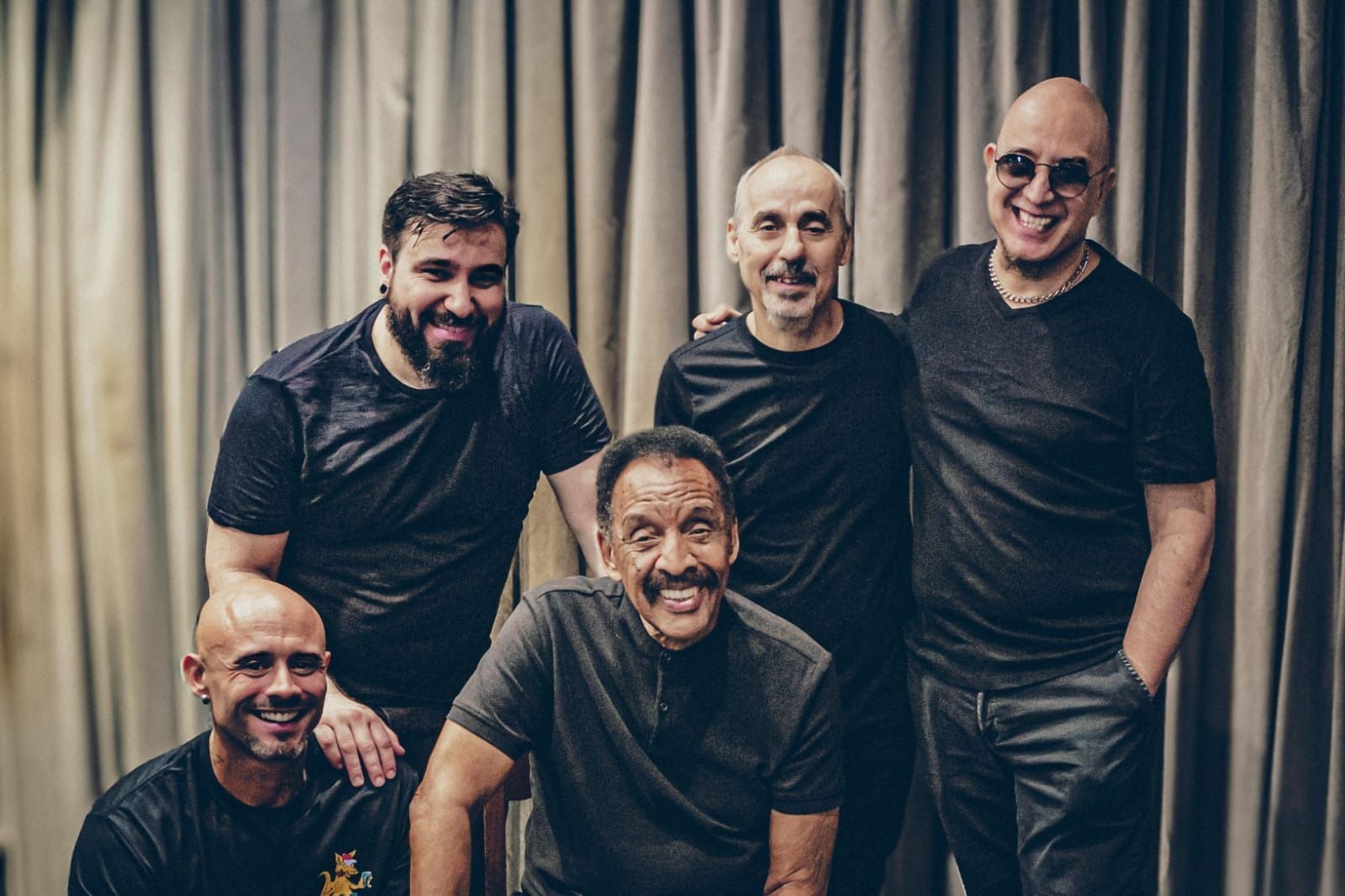 Renato e Seus Blue Caps apresenta clássicos da Jovem Guarda em show nesta quinta-feira (10)