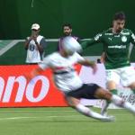 Jogador do São Paulo é expulso por entrada violenta em Piquerez, do Palmeiras
