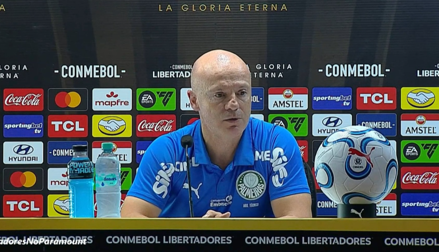 Auxiliar de Abel justifica 'pane' do Palmeiras em classificação contra LDU