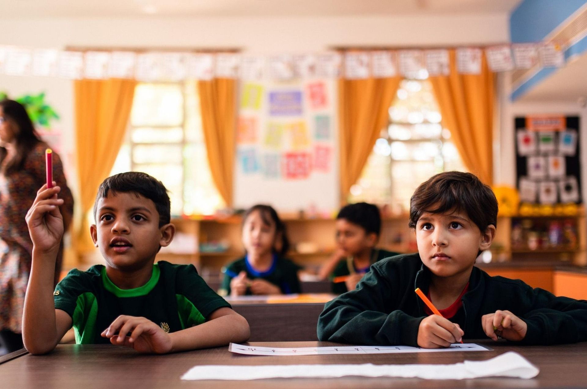 Platão sobre educar crianças: 'Não devem ser forçadas a aprender; apenas ter caminho mostrado'