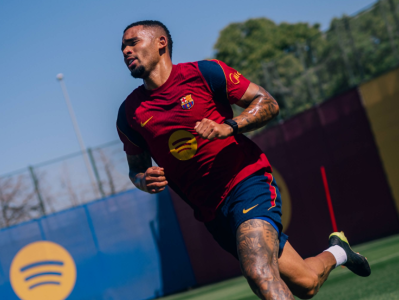 Gabriel Jesus durante treino do Barcelona