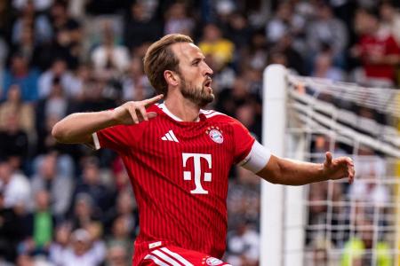 Kane celebra gol pelo Bayern