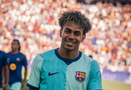 Lamine Yamal pelo Barcelona em setembro de 2026