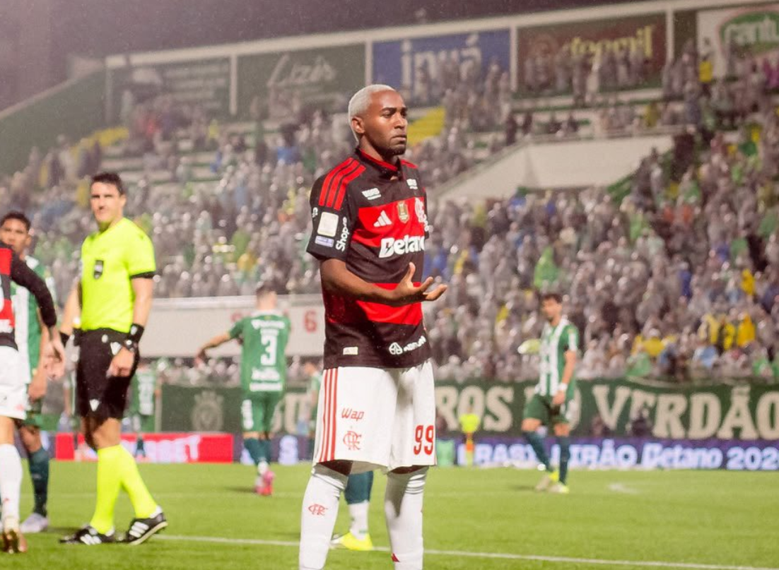 Flamengo encaminha venda de 'cria do Ninho' para futebol do Oriente Médio