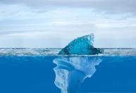 O maior iceberg do Ártico desde 2020 se desprendeu da Groenlândia e resiste