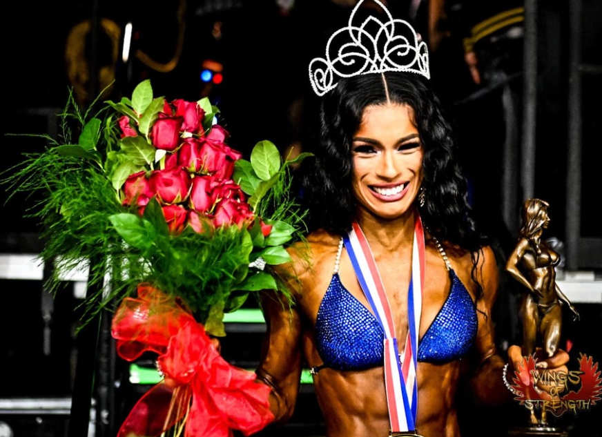 Jasmine Gonzalez vence categoria Bikini no Mr. Olympia