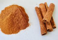 Jardineiros recomendam: polvilhe canela em pó na terra para evitar fungos nas suas plantas