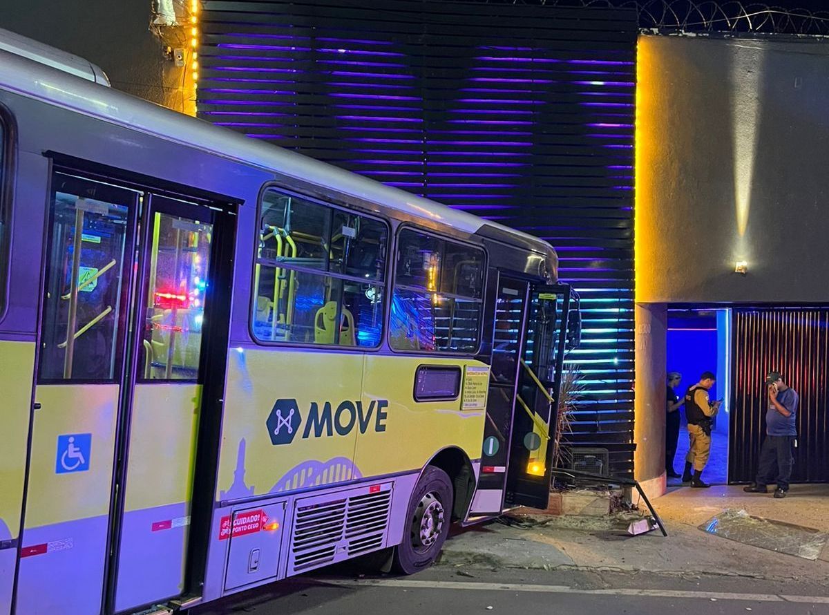 Motorista do Move que invadiu quarto de motel, em BH, teve mal súbito