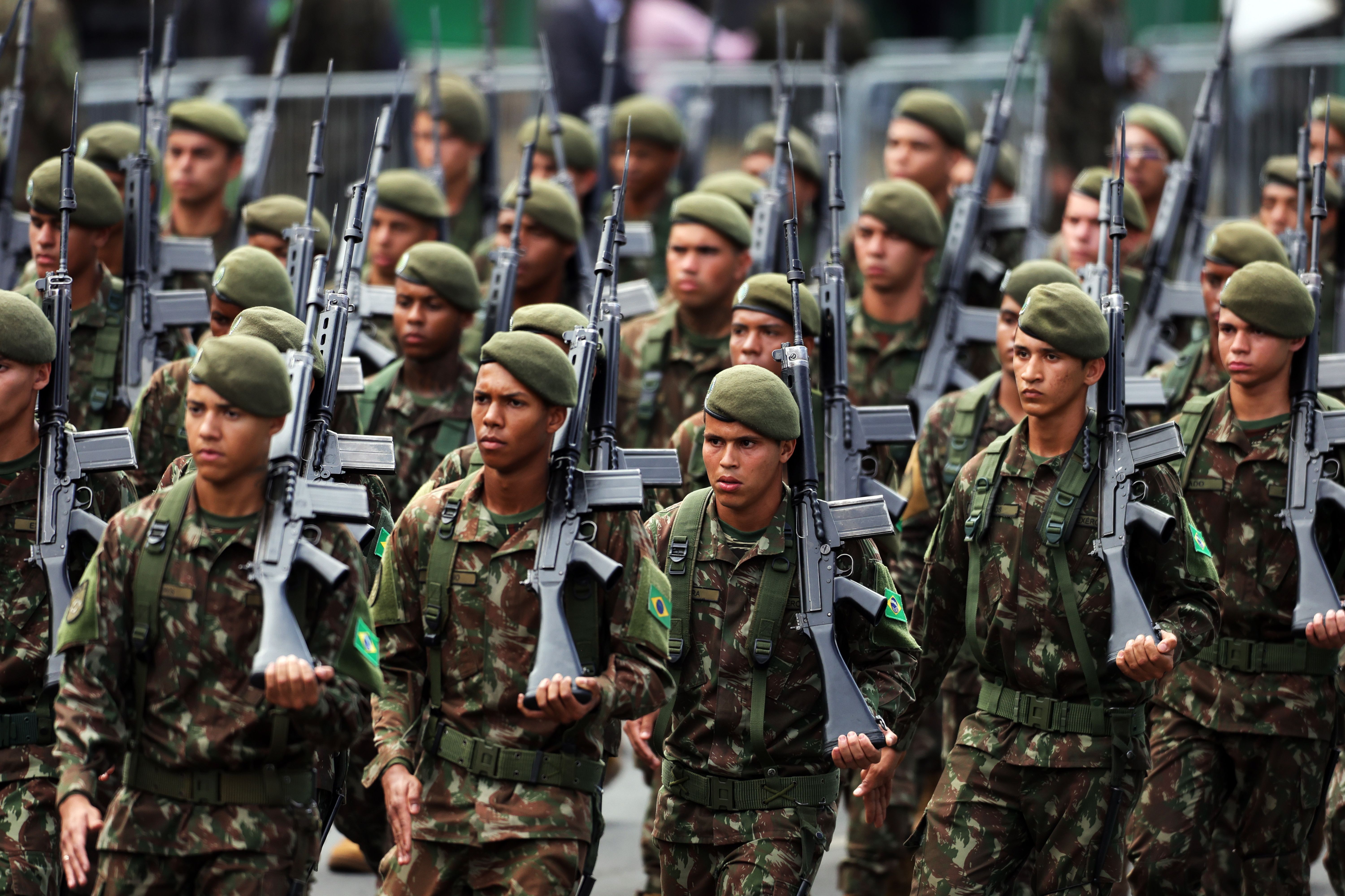Desfile de 7 de Setembro reúne 70 mil pessoas em Brasília, diz governo