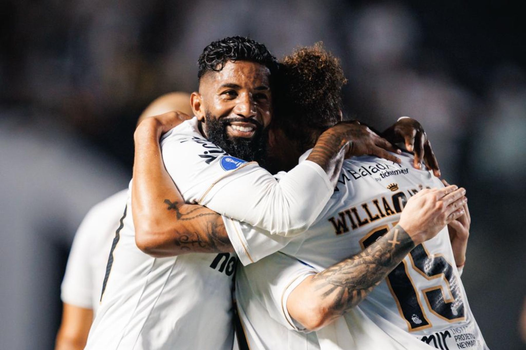 Rodinei cita vantagem do Santos contra Atlético na 'Sula', mas afirma: ‘Nada definido’