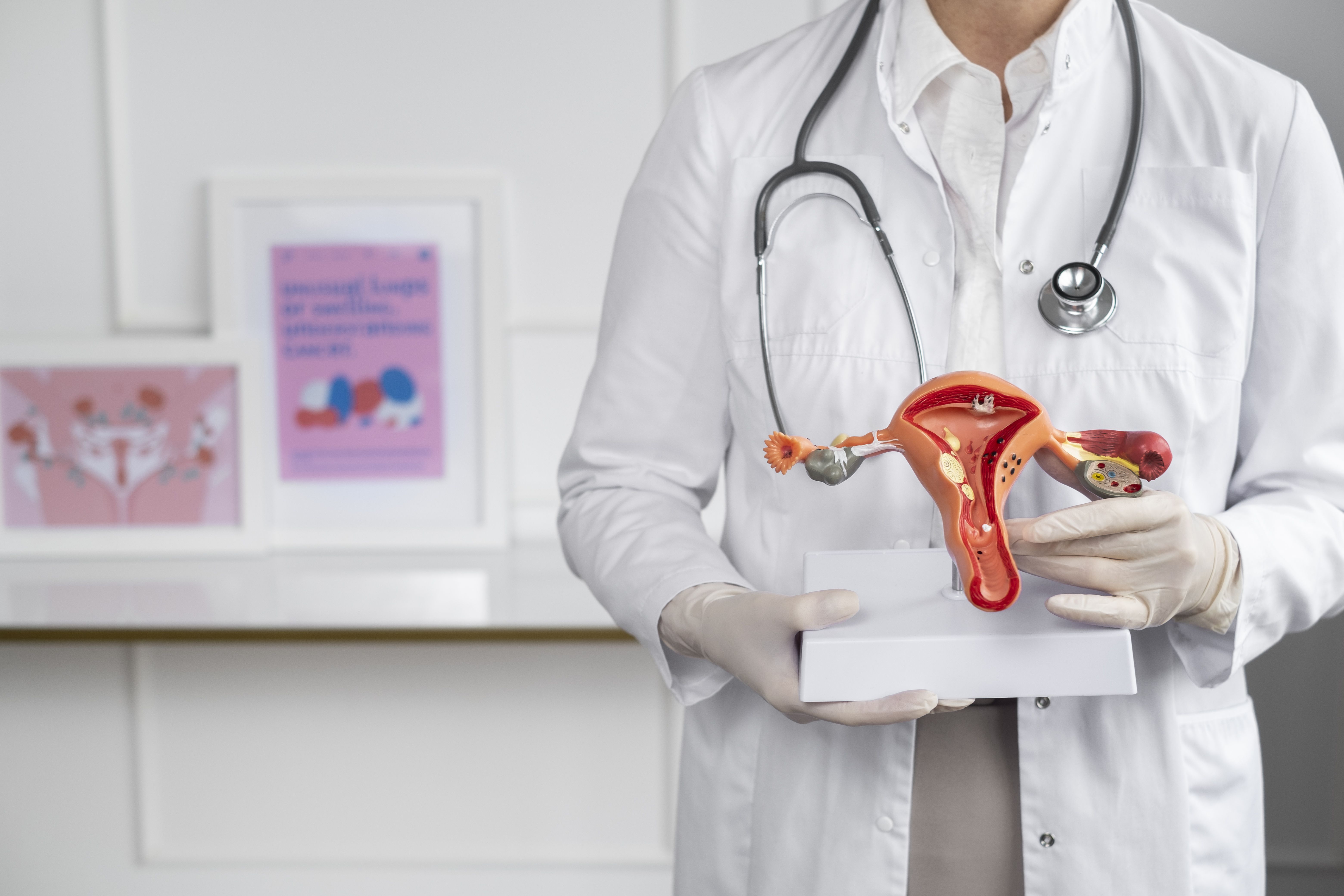 Câncer ginecológico: médica alerta para sinais que podem passar despercebidos