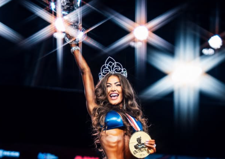 Fisiculturista americana Shea Burnett vence Fit Model no Mr. Olympia