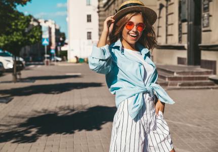 A escolha das roupas pode envolver conforto, identidade e a maneira como cada pessoa deseja se expressar.