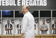 Justiça dos EUA emite decisão favorável a John Textor sobre gestão da SAF do Botafogo