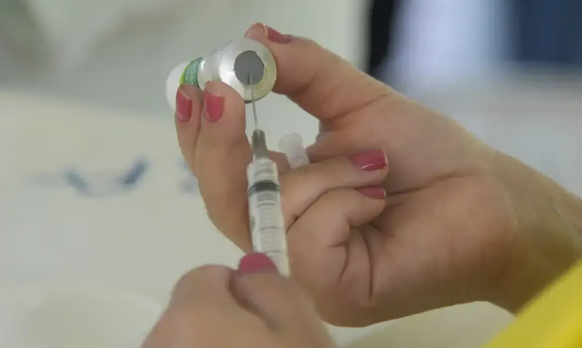 Ministério da Saúde amplia vacina pneumocócica 20-valente no SUS
