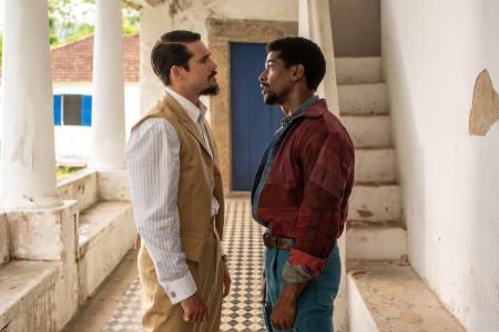 Mirinho (Nicolas Prattes) e Tonho (Ronald Sotto)