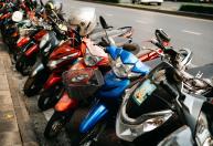 Governo libera jovens de 18 anos para trabalhar com motos e acende alerta sobre acidentes